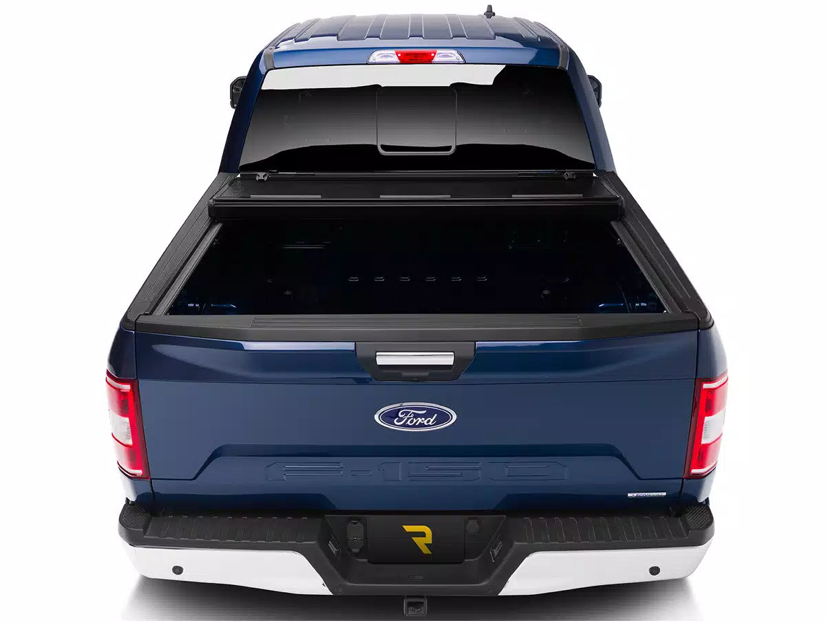 BAK 07-20 Toyota Tundra (w/ OE Track System) 5ft 6in Bed BAKFlip FiberMax