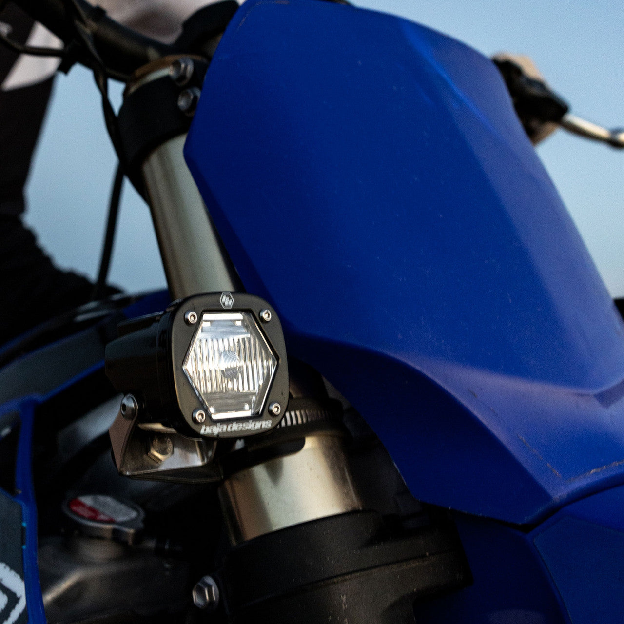 S1 with Trail Lens LED Auxiliary Light Pod – Universal Front View