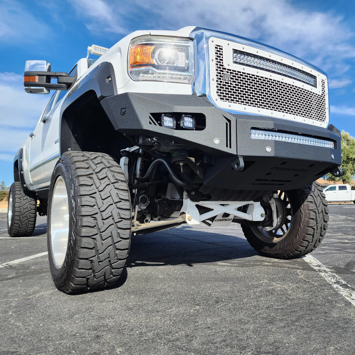 2015-2019 GMC 2500HD/3500HD OCTANE SERIES FRONT BUMPER Front View