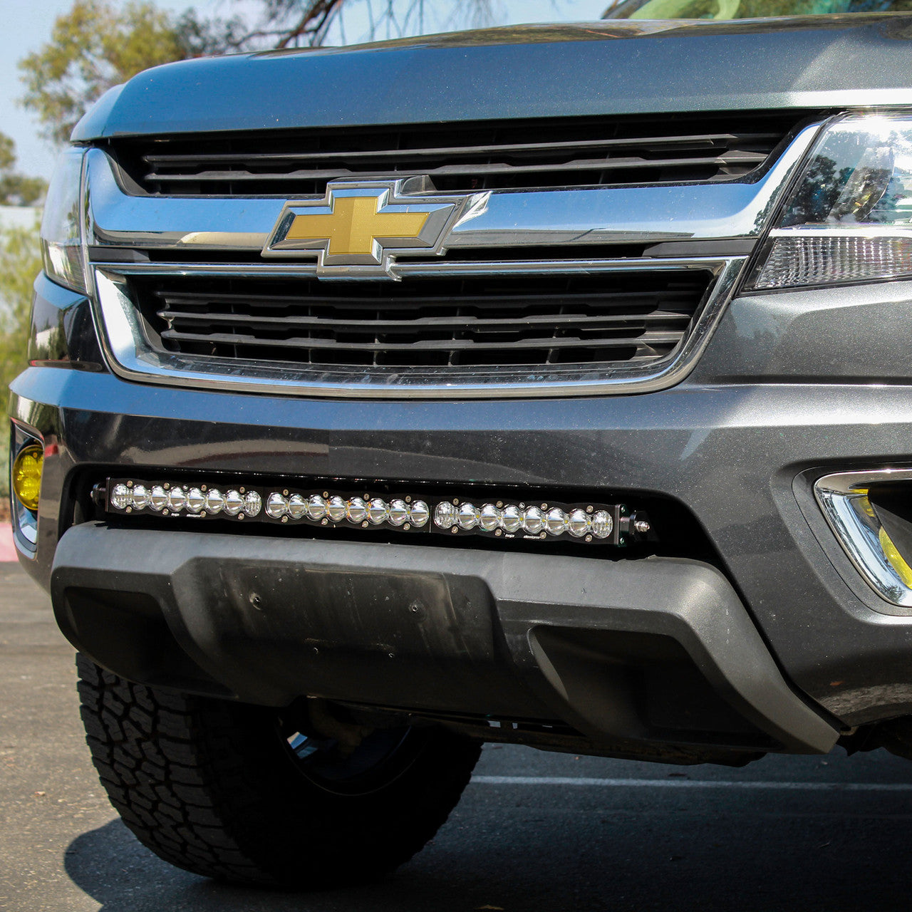 Chevy/GMC S8 30 Inch Grille Lower Light Bar Kit - Chevy/GMC 2015-18 Colorado/Canyon Front View