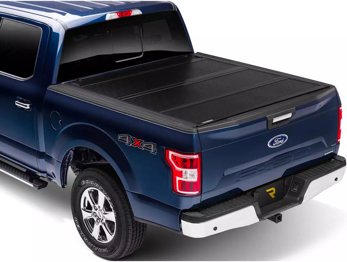 BAK 07-20 Toyota Tundra (w/ OE Track System) 5ft 6in Bed BAKFlip FiberMax