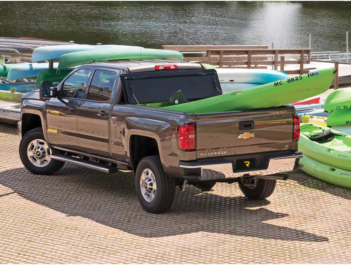 BAK 07-20 Toyota Tundra (w/ OE Track System) 5ft 6in Bed BAKFlip FiberMax