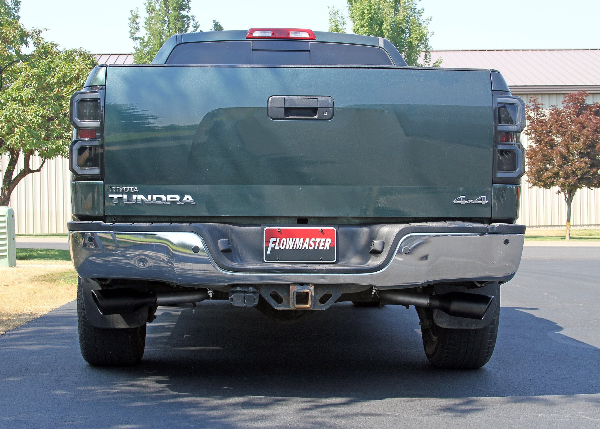 2007-2009 Toyota Tundra 5.7L V8 FLOWMASTER FLOWFX CAT-BACK EXHAUST SYSTEM Display on Vehicle