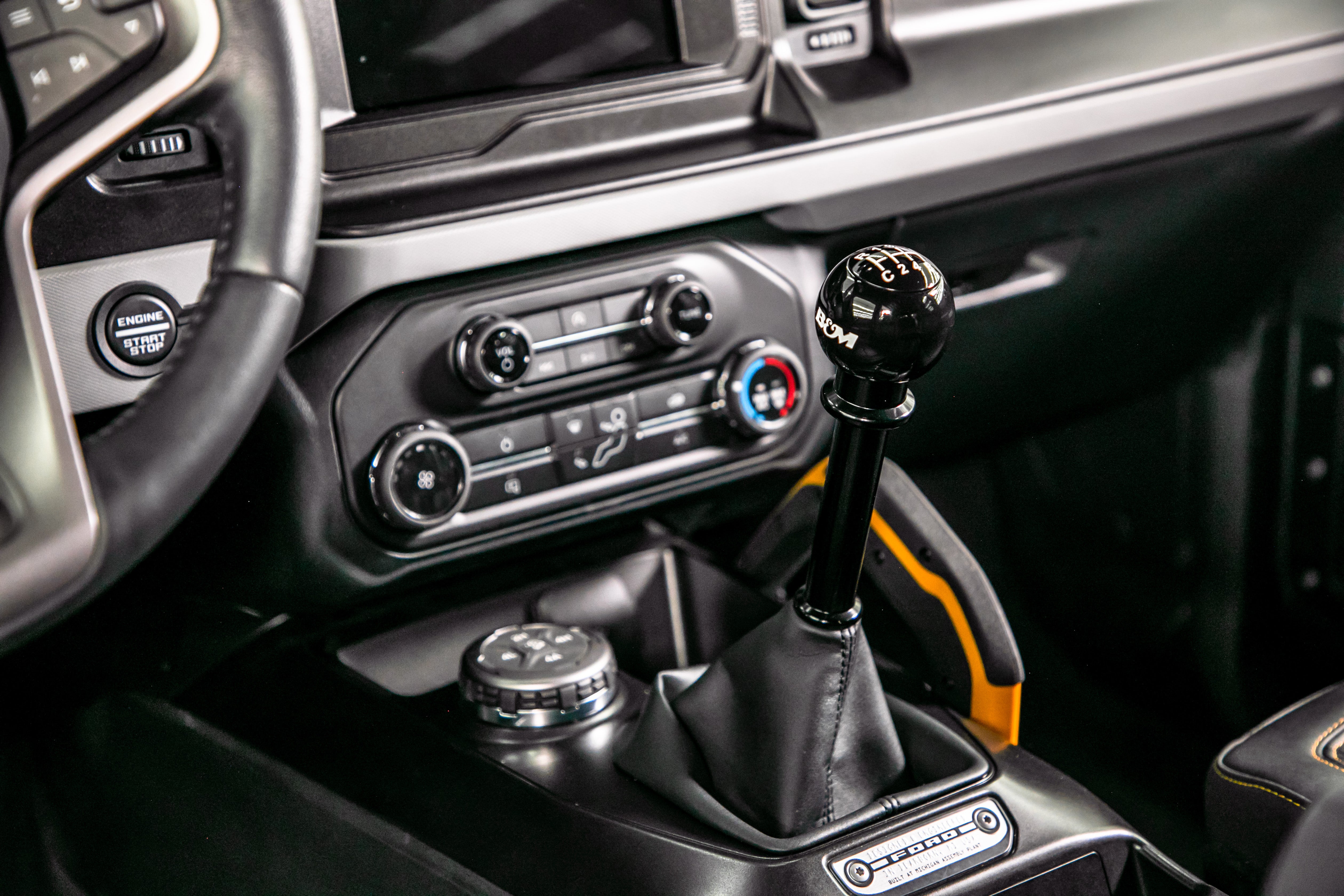 '21-23 Ford Bronco 2.3L and 7-Speed Manual Transmission B&M display in Vehicle