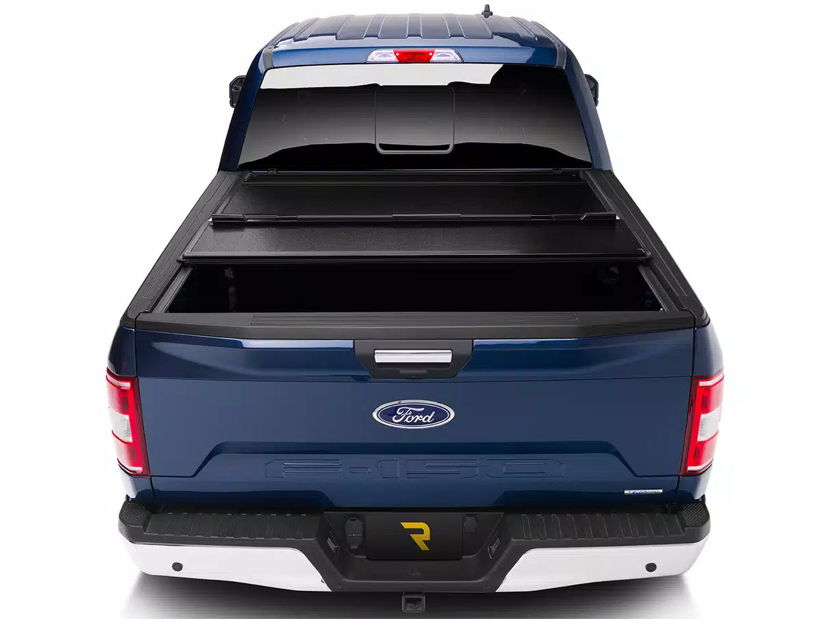 BAK 07-20 Toyota Tundra (w/ OE Track System) 5ft 6in Bed BAKFlip FiberMax
