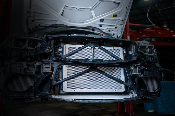 BMW F8X M3/M4 Front Mount Heat Exchanger w/ rock guard - Silver