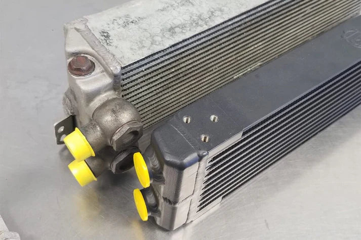 Universal Dual-Pass Oil Cooler / IROC Porsche / M22x1.5 / 24L x 5.75H x 2.16W