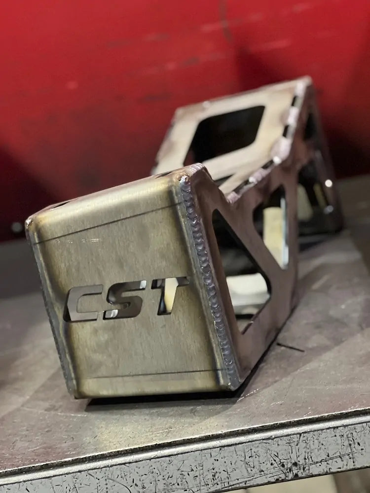 CST 20-25 GM 2500 / 3500 8″ Stage 5 Suspension System
