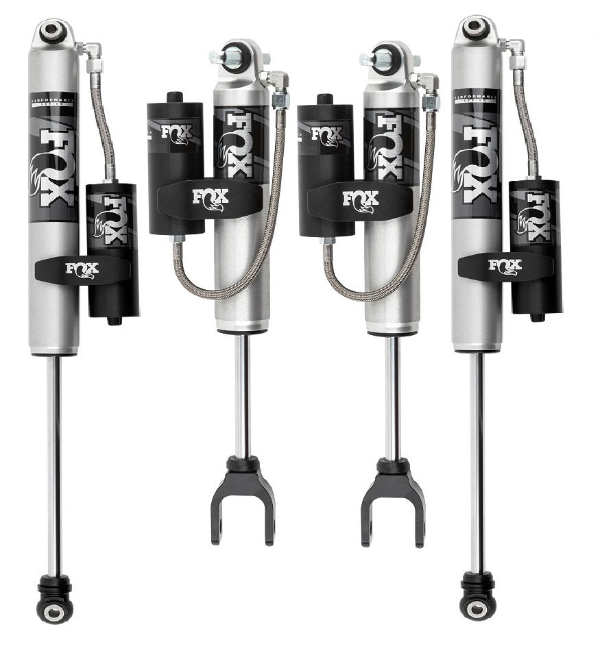 CST FOX 2.0 w/ Reservoirs for 11-19 GM 2500/3500 with LEVELING KIT Front View