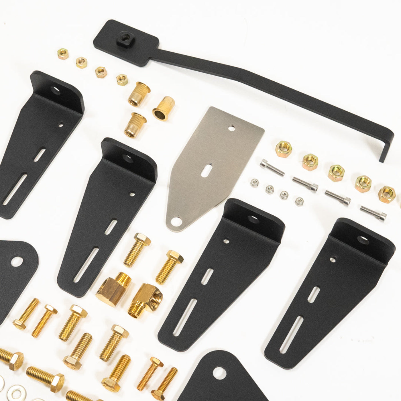 '17-24 F250/F350 Under-Bed Air Compressor Mounting Kit - Retains Spare Tire display of included parts and hardware