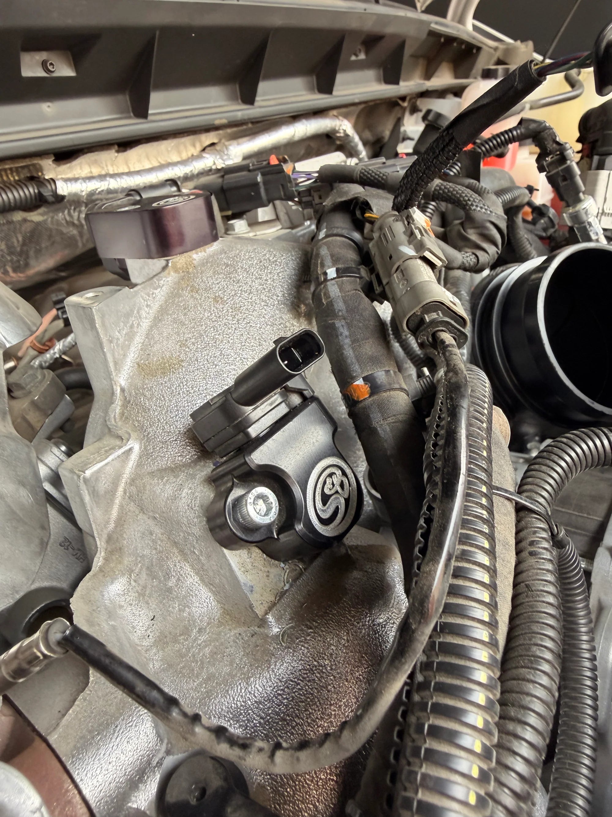 Lower MAP Sensor Spacer Kit for 2024-2025 Chevy Silverado / GMC Sierra Duramax L5P 6.6L Front View