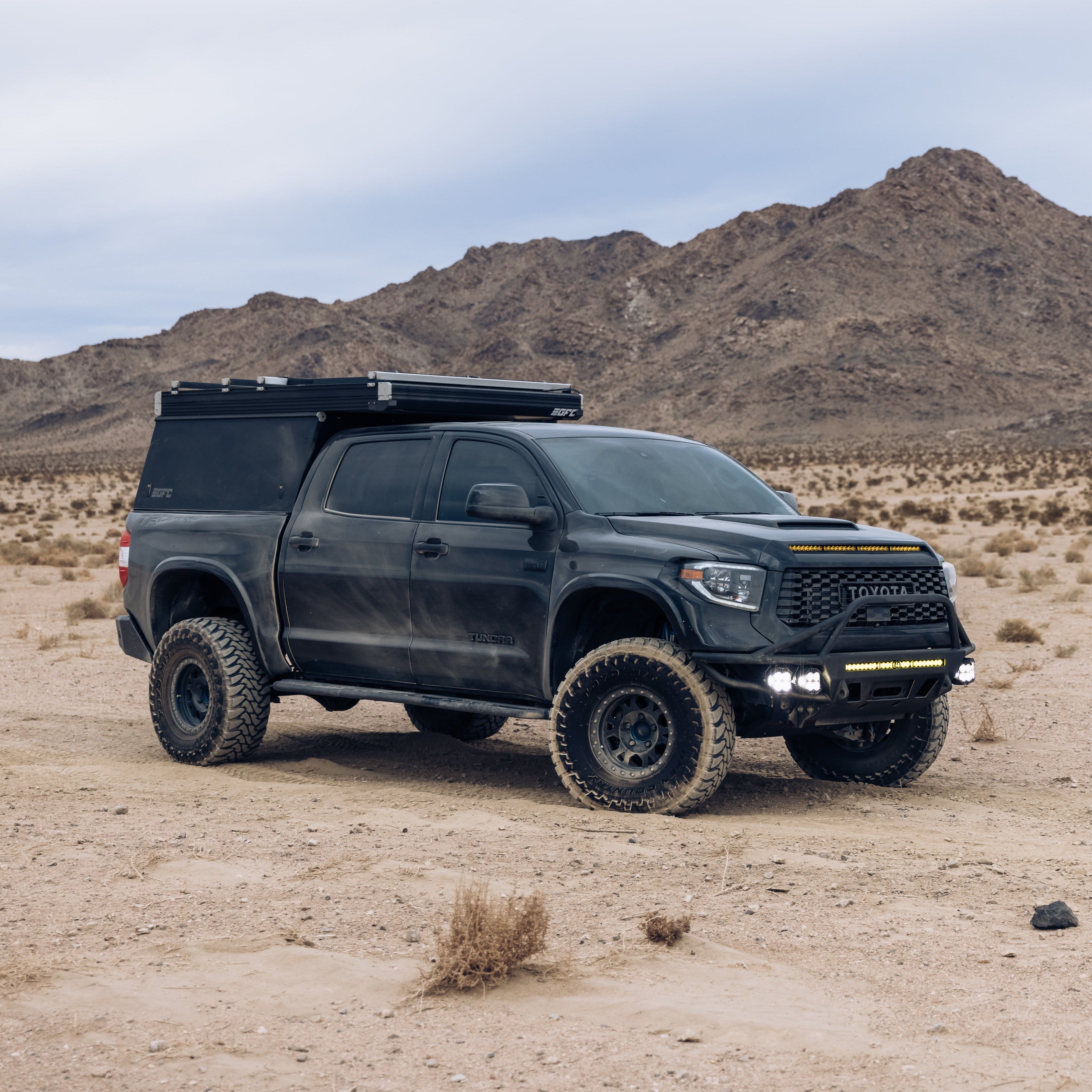 2014-2021 Toyota Tundra Bedsides Front View