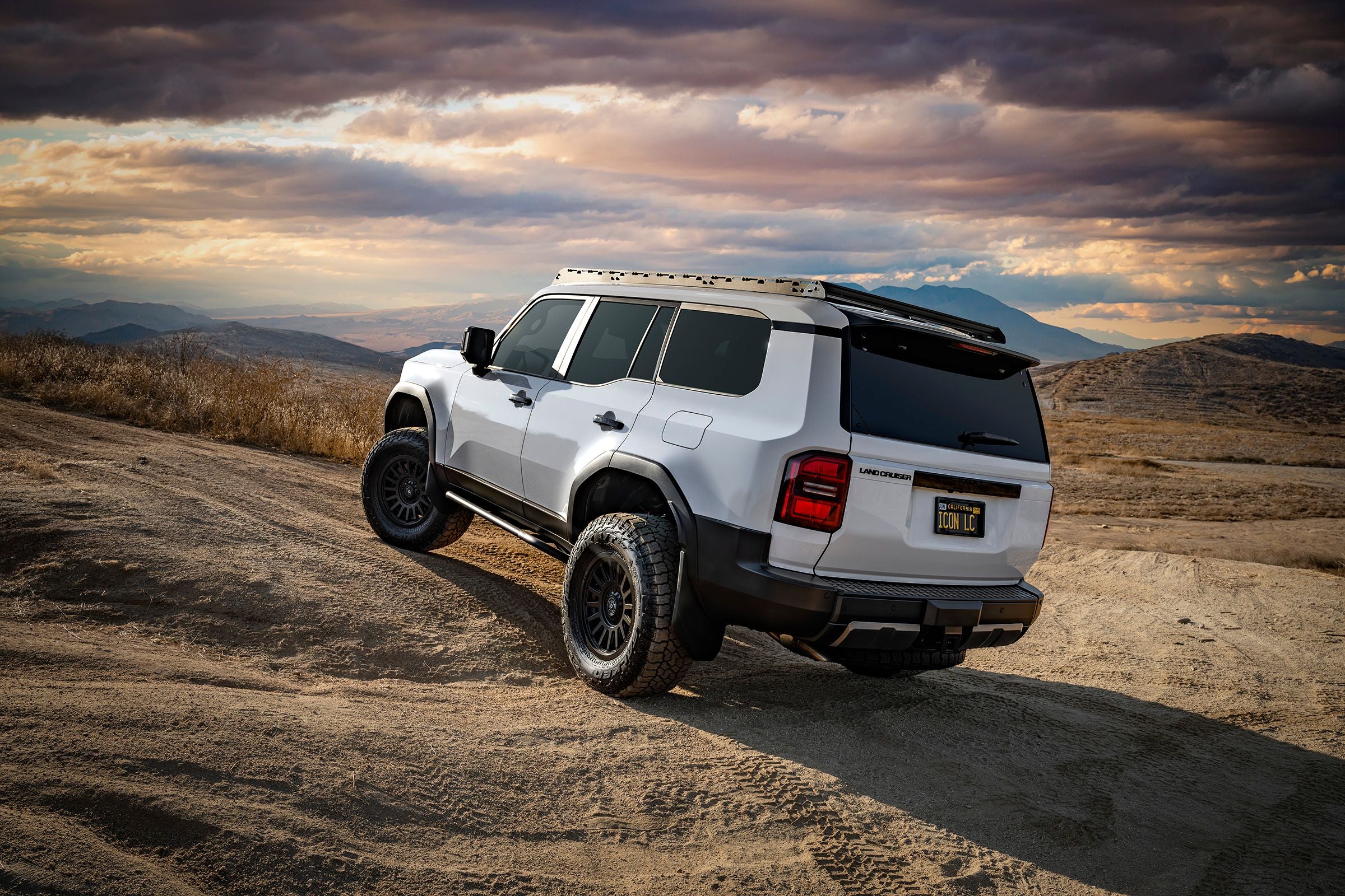 '24+ LC250 1.25-3" LIFT STAGE 4 SUSPENSION SYSTEM