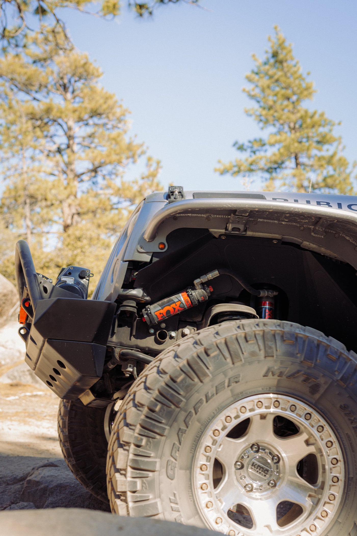 '07-18 Jeep JK FACTORY RACE 2.5 INTERNAL BYPASS RESERVOIR SHOCK (PAIR) - ADJUSTABLE - FRONT SHOCKS Display on Vehicle