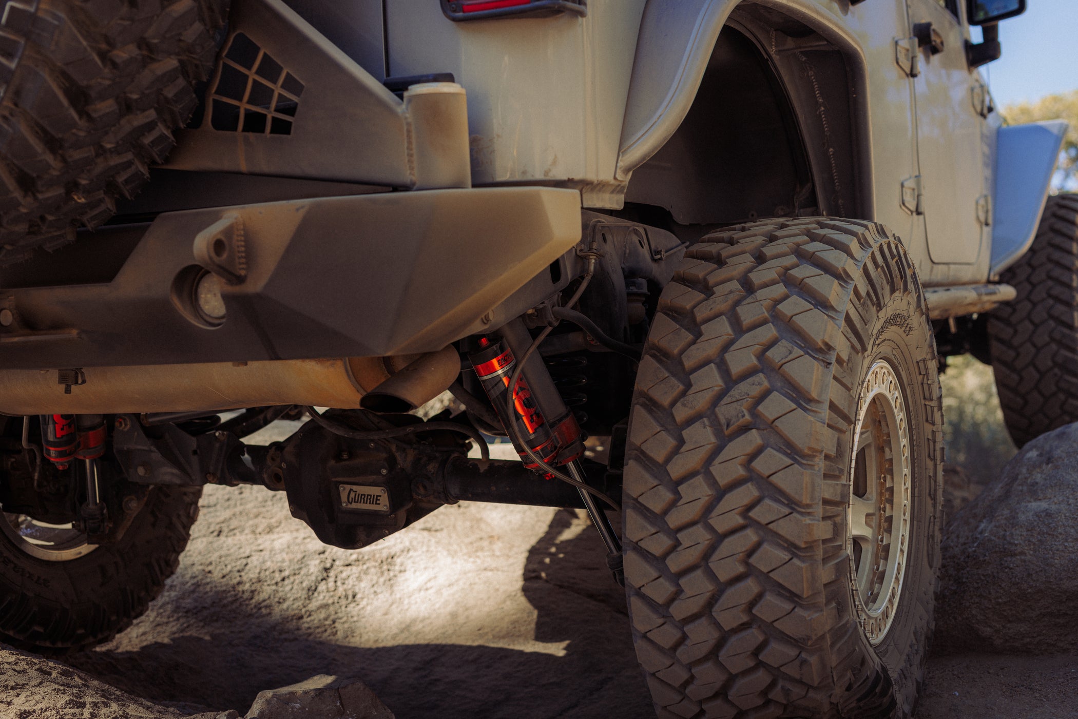 '07-18 Jeep JK FACTORY RACE 2.5 INTERNAL BYPASS RESERVOIR SHOCK (PAIR) - ADJUSTABLE - REAR SHOCKS Display on Vehicle