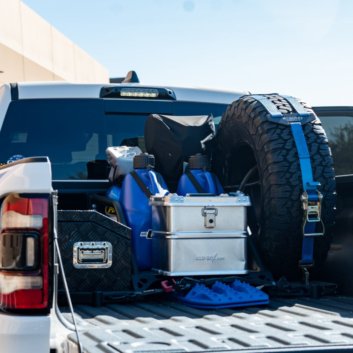 '21-24 Ram 1500 TRX SDHQ Built In Bed Chase Rack installed