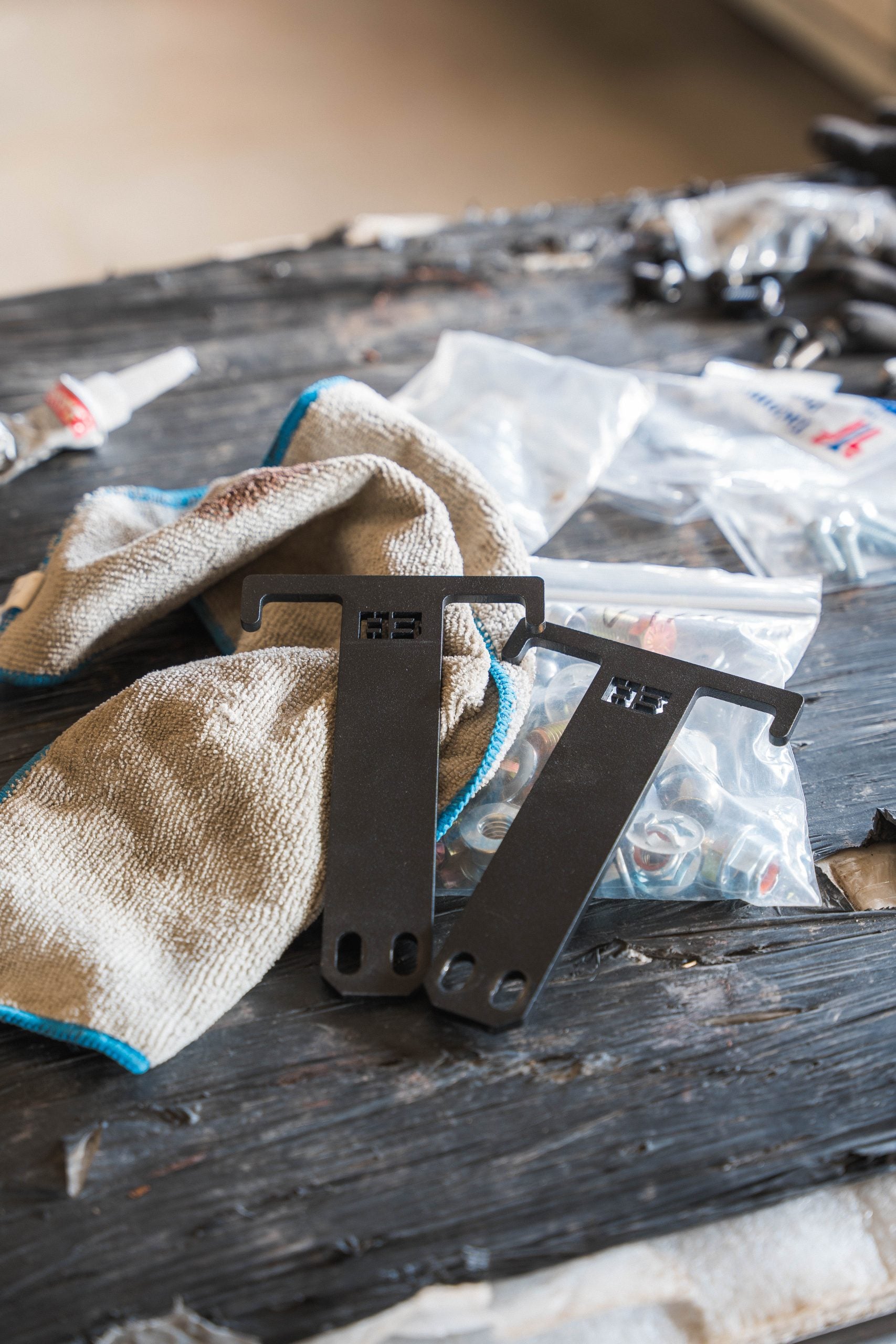 Prinsu Roam Case Mount Front View