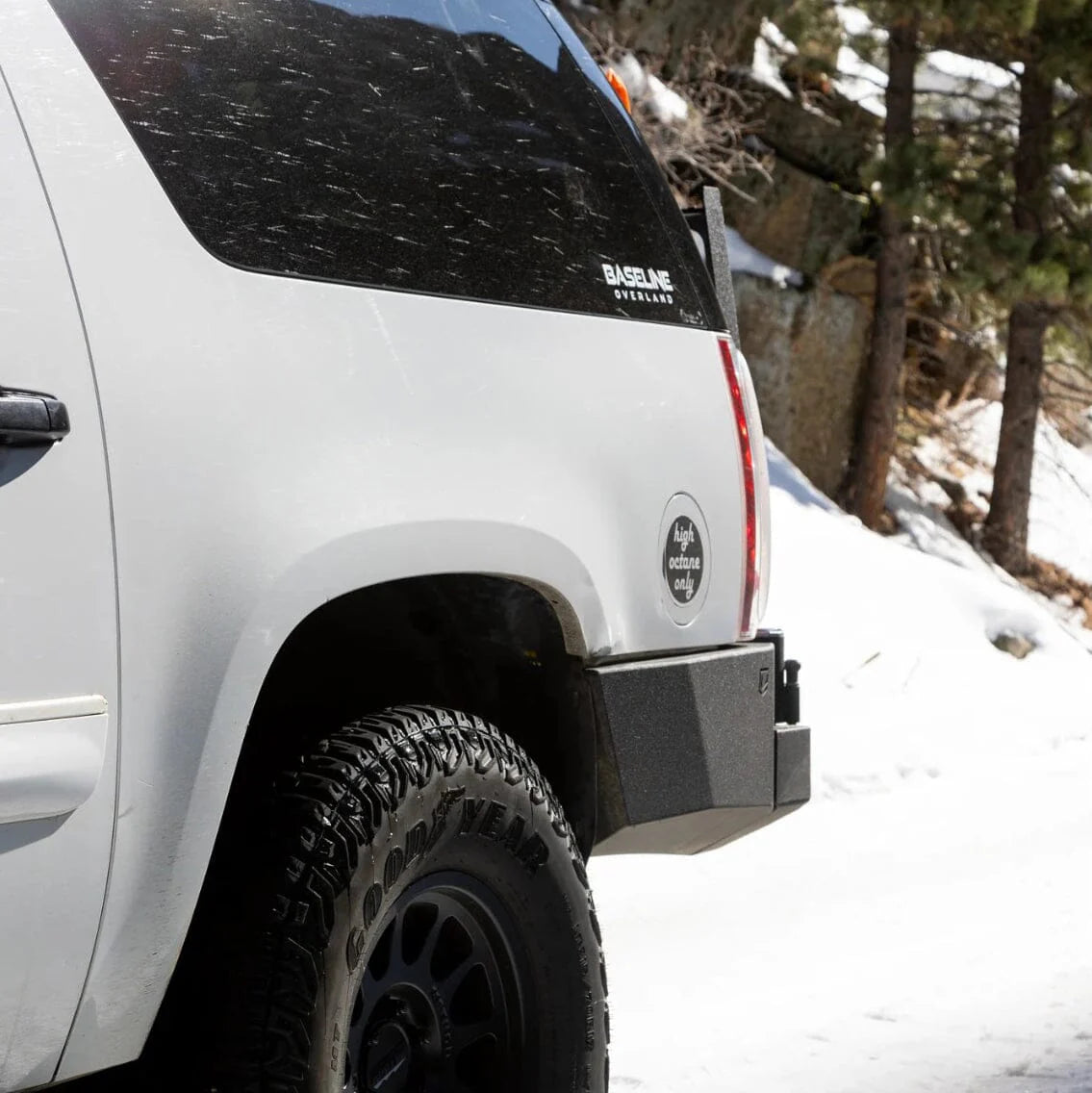 2007-2014 CHEVY SUBURBAN & GMC YUKON XL 1500/2500 HIGH CLEARANCE OCTANE DUAL SWING OUT REAR BUMPER Front View