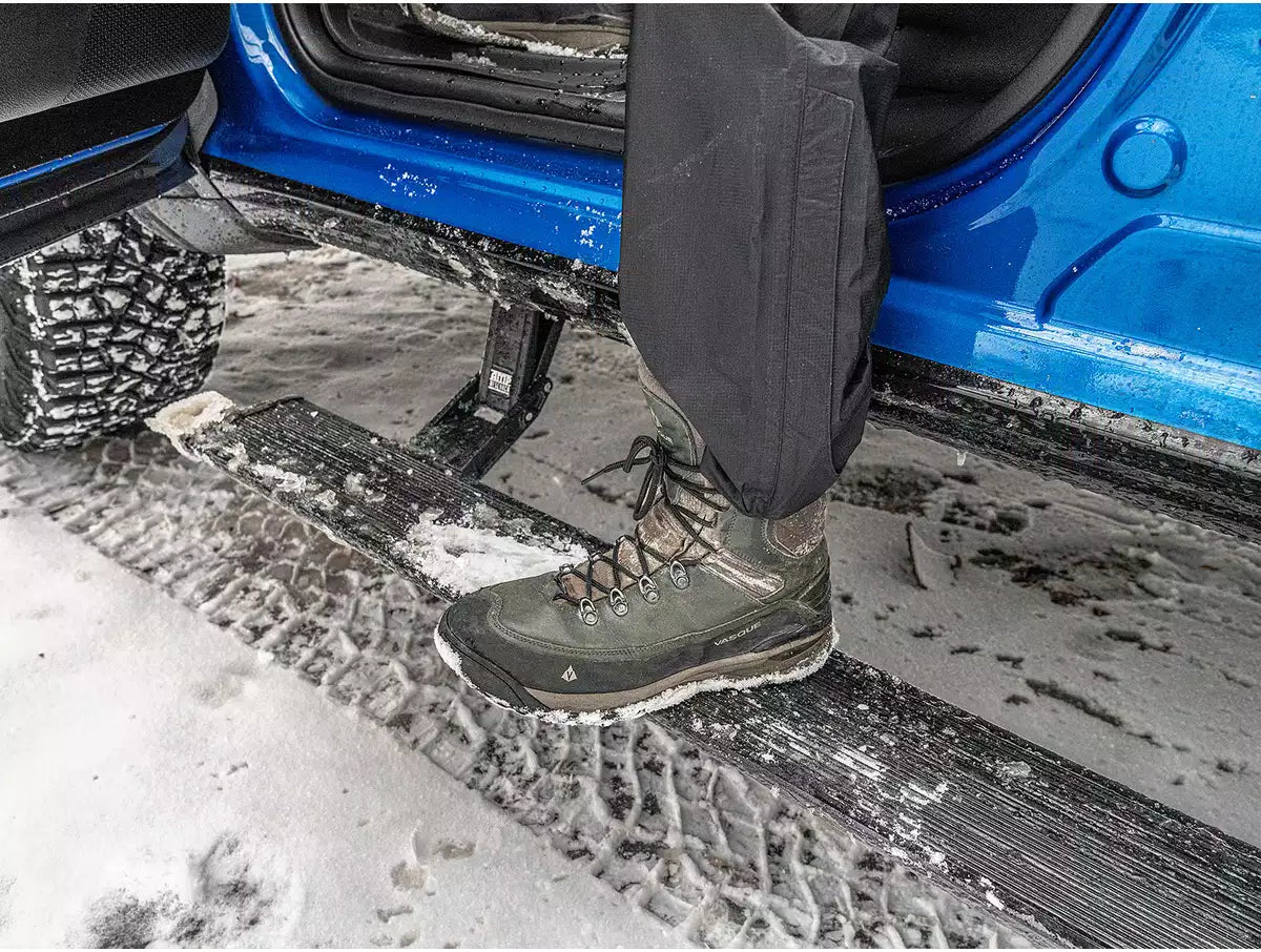 AMP Research PowerStep XTreme 14'-25' Silverado/Sierra 1500 Side View