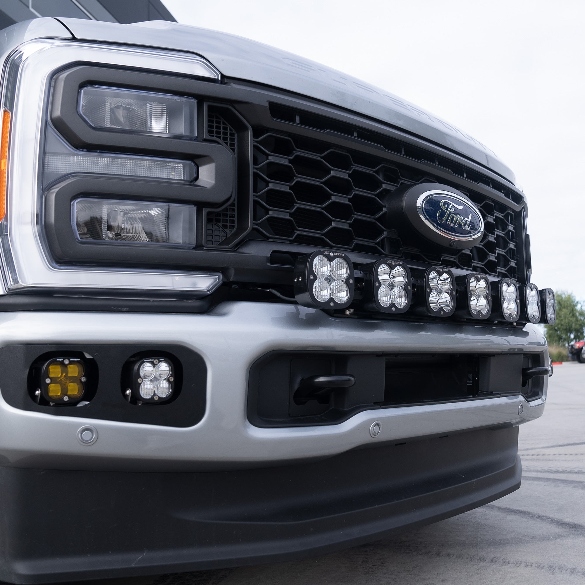23+ Ford F250/F350 Squadron SAE/Squadron Pro Dual Fog Pocket Kit Display on Vehicle