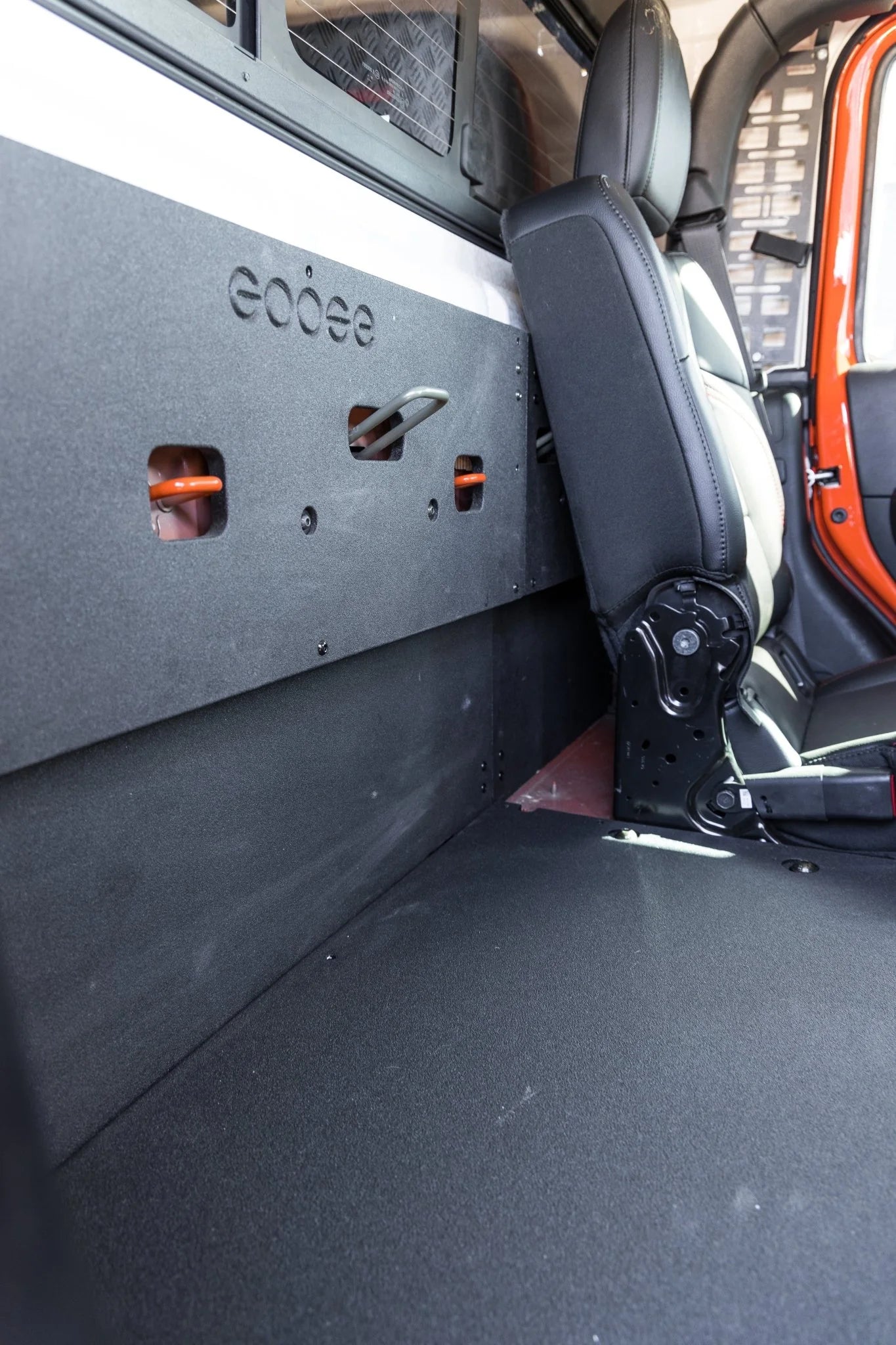 Jeep Gladiator 2019-Present JT 4 Door - Back Wall Front View