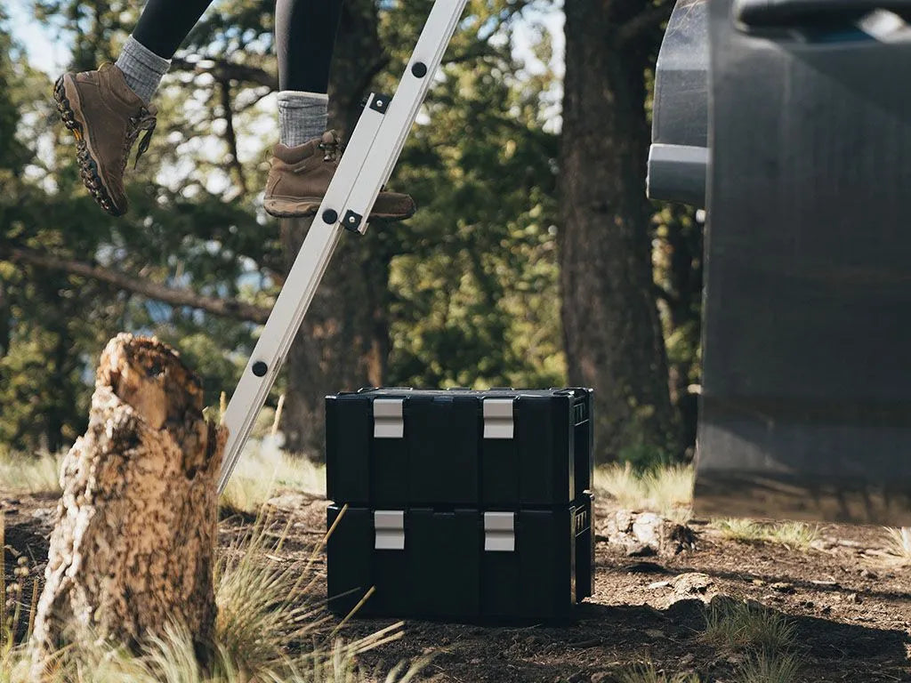 Front Runner Wolf Pack Pro / Twin Set Front View