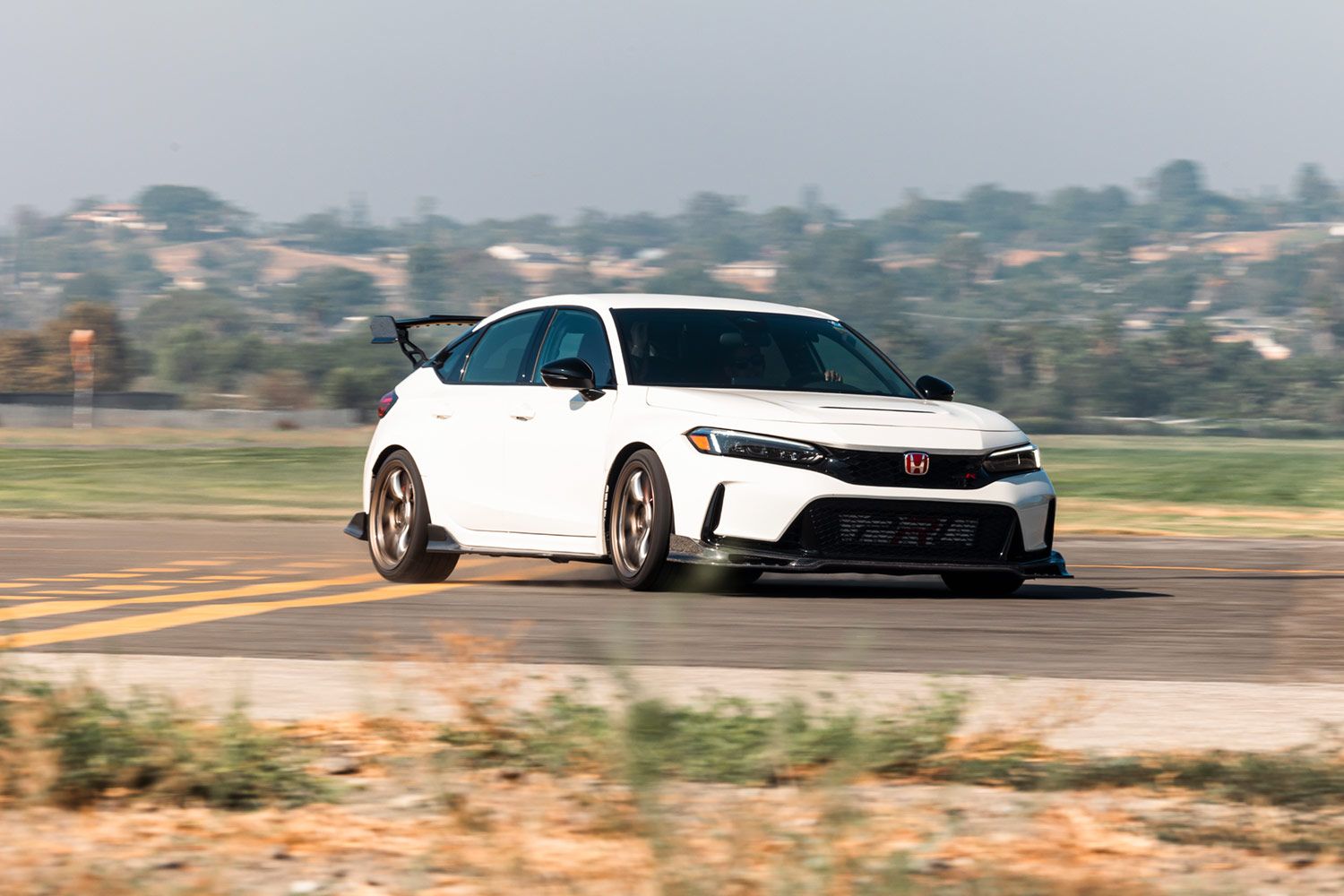 E-CLIK Active Pro for 2022+ Honda Civic Type R FL5 Front View