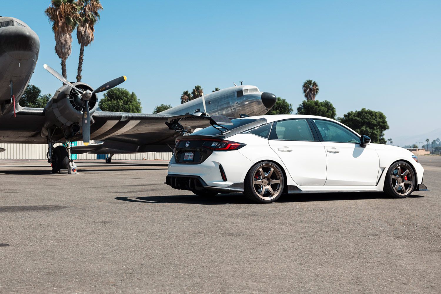 E-CLIK Active Pro for 2022+ Honda Civic Type R FL5 Front View