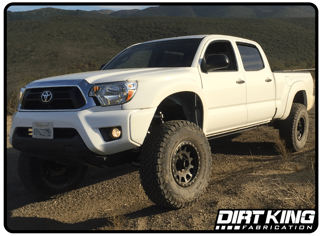 '05-15 Toyota Tacoma Long Travel Kit Display on Vehicle