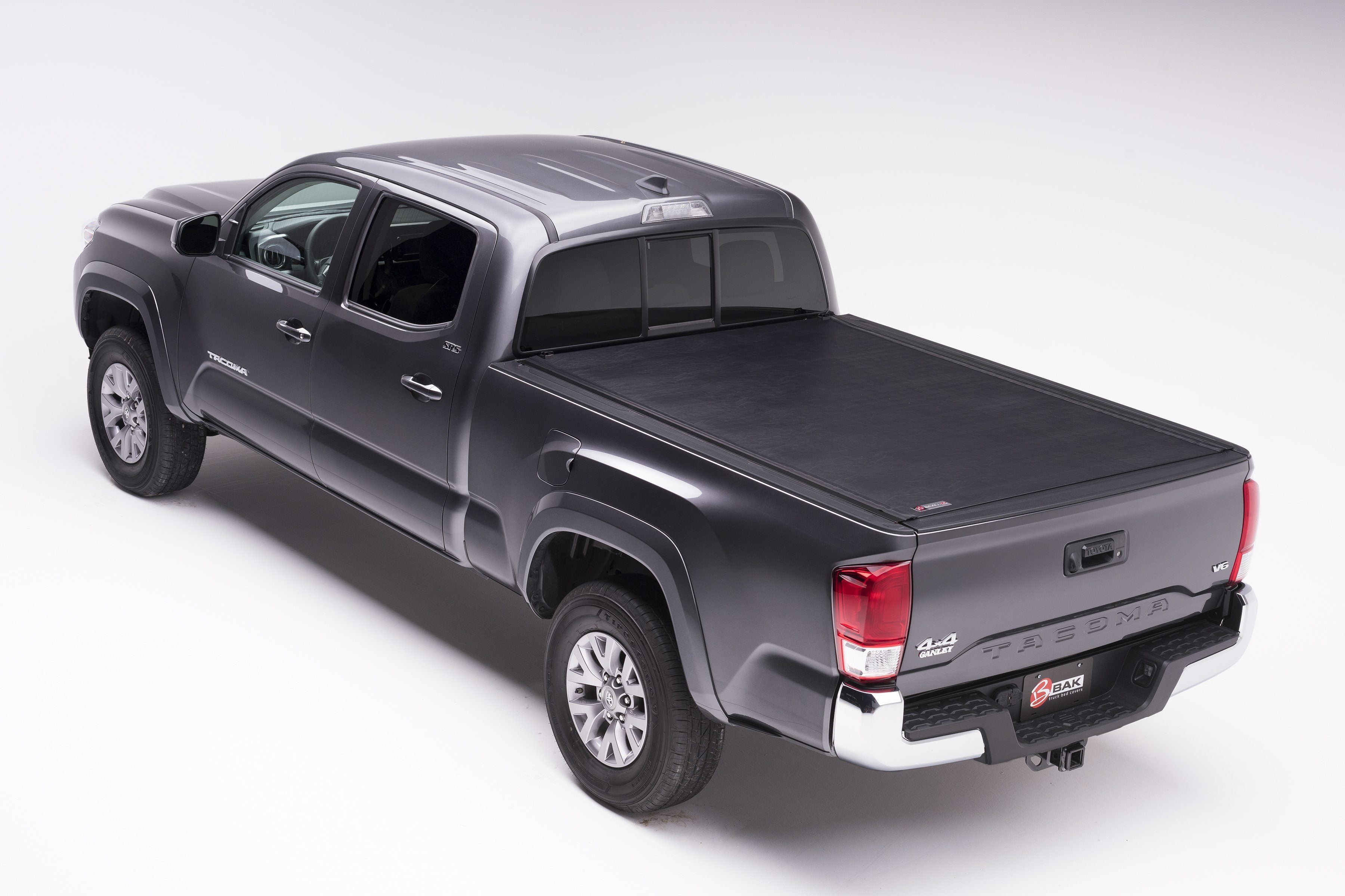 05-23 Toyota Tacoma X2 Revolver Tonneau Cover Bed Cover BAK Flip display on Vehicle
