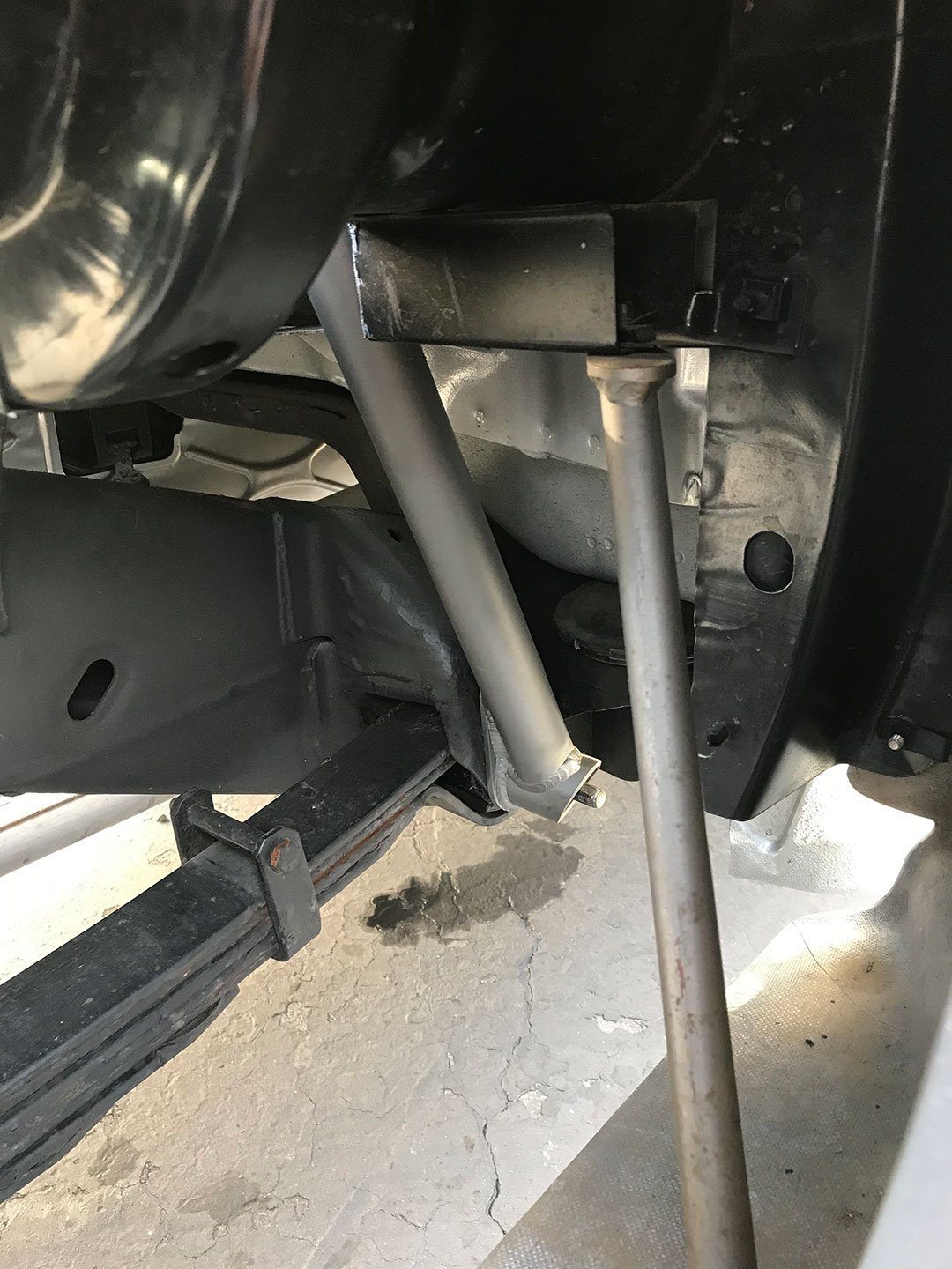 '07-18 Chevy/GM 1500 Long Travel Rear Bedcage Close-up Display on vehicle