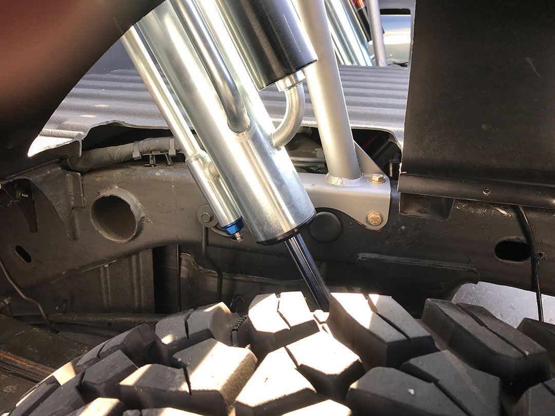 '07-18 Chevy/GM 1500 Long Travel Rear Bedcage Close-up Display on vehicle