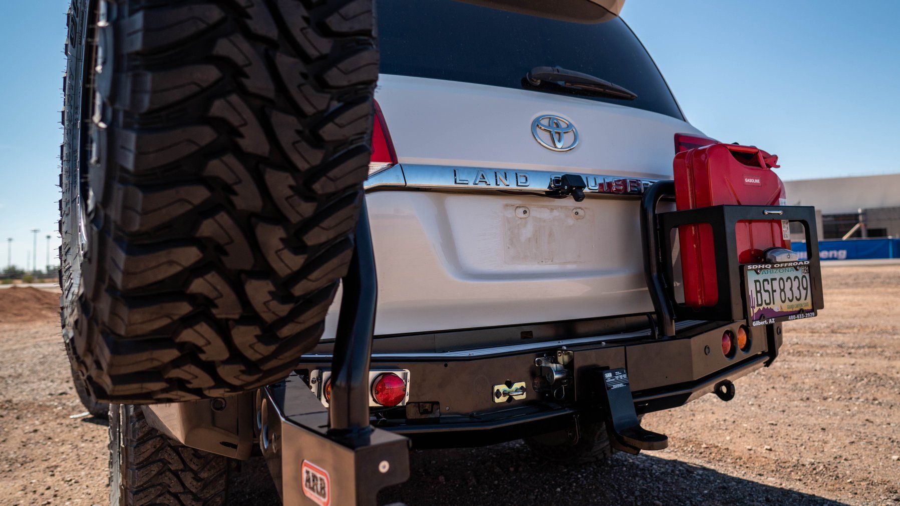 '08-21 Toyota Land Cruiser 200 Series Modular Rear Bumper ARB close-up on Vehicle