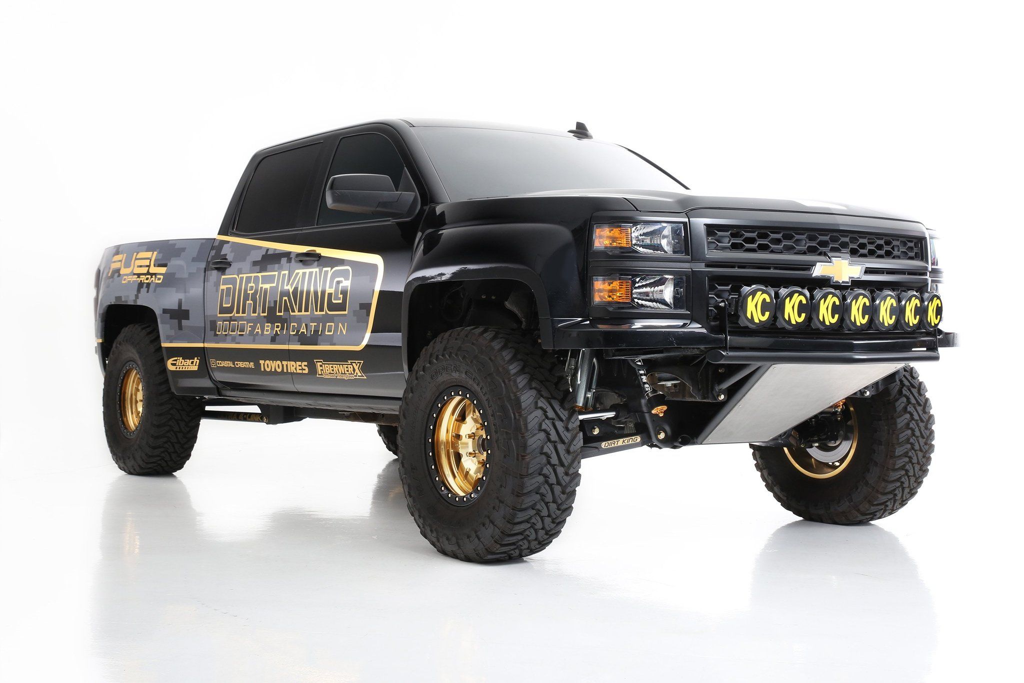 '14-18 Chevrolet Silverado Bedsides - 6" Bulge Display on Vehicle