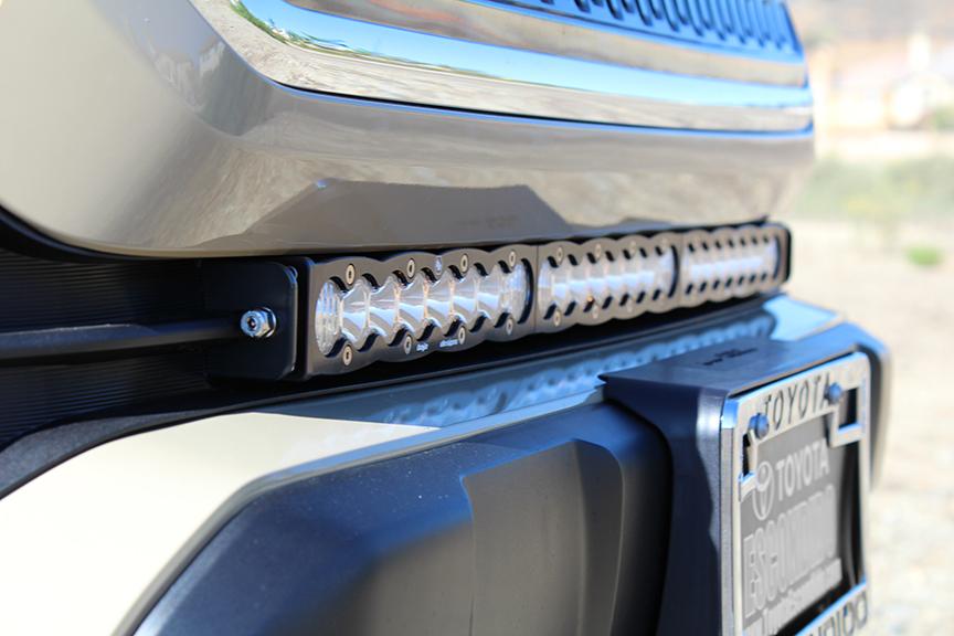 '16-21 Toyota Tacoma 30" S8 LED Light Bar Kit w/Mounts Baja Designs close-up Display on Vehicle