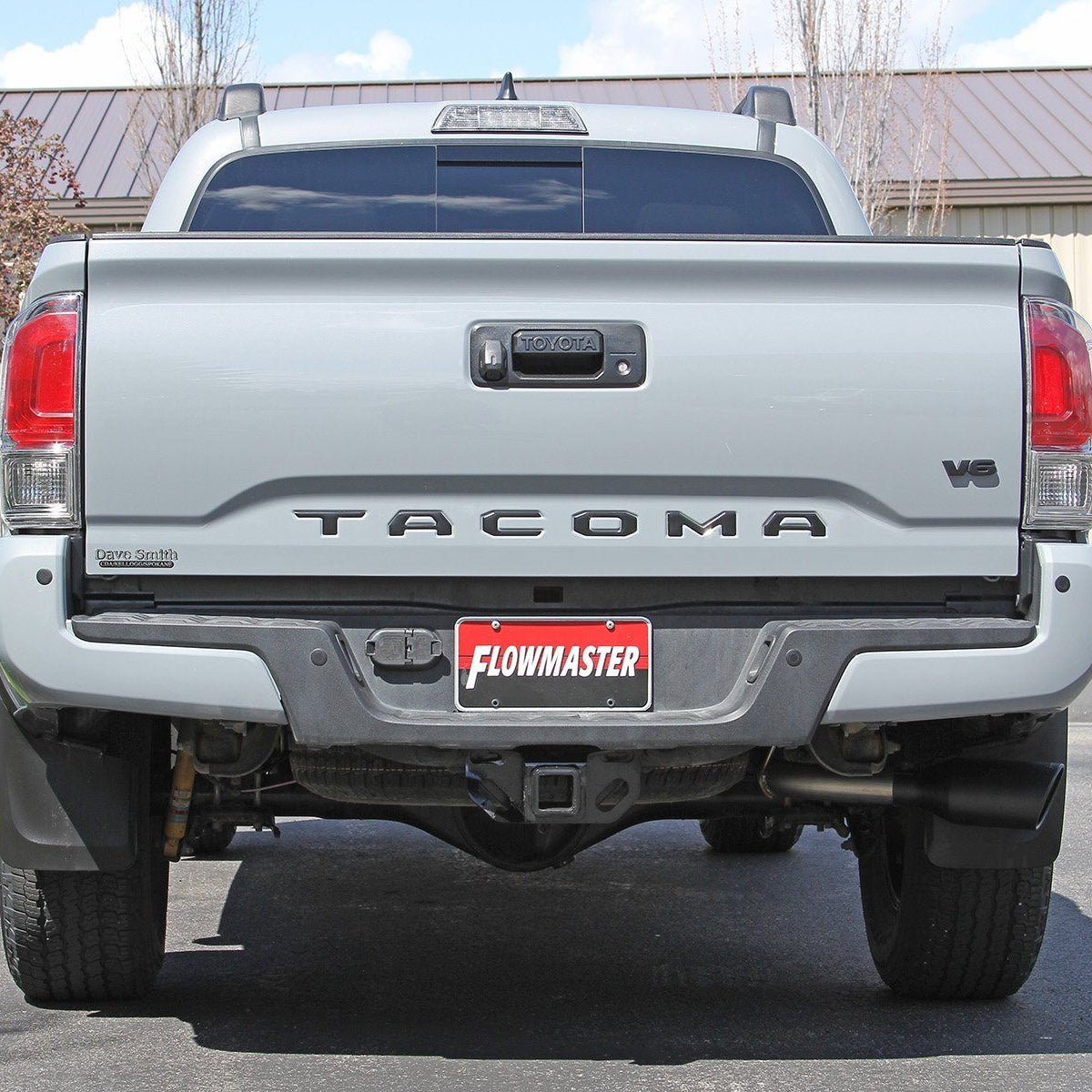 '16-23 Toyota Tacoma Flowmaster FlowFX Cat-Back Exhaust System Display on Vehicle