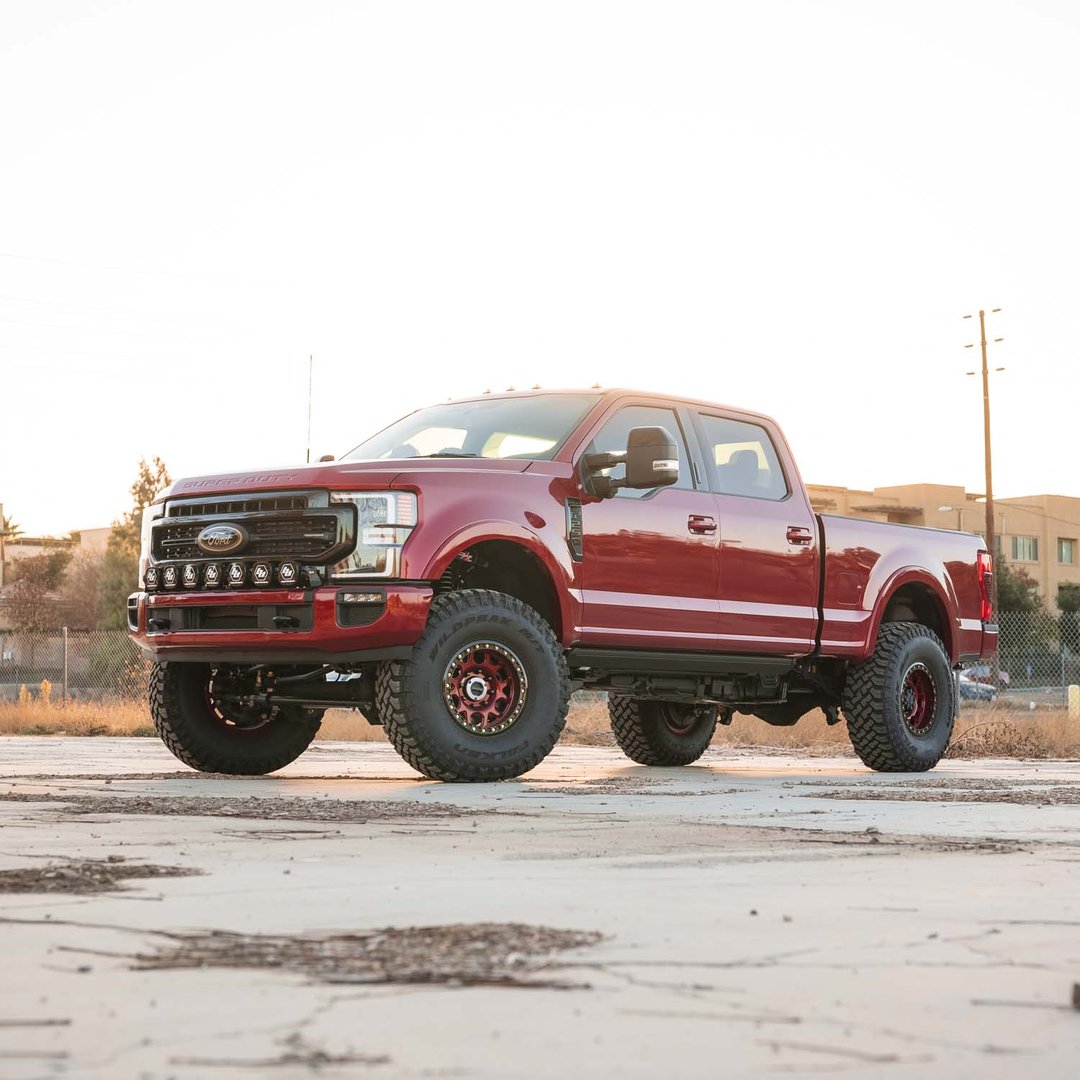 '17-24  Ford F250/350 Carli E-Venture Suspension System-4.5" Lift Display on vehicle