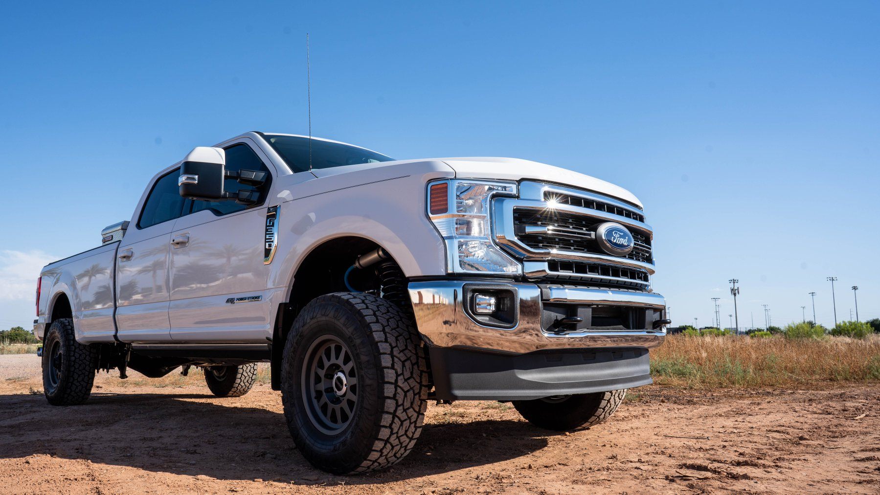 '17-22 Ford F250/350 Carli Suspension 2.5 Pintop System-2.5" Lift Display on Vehicle