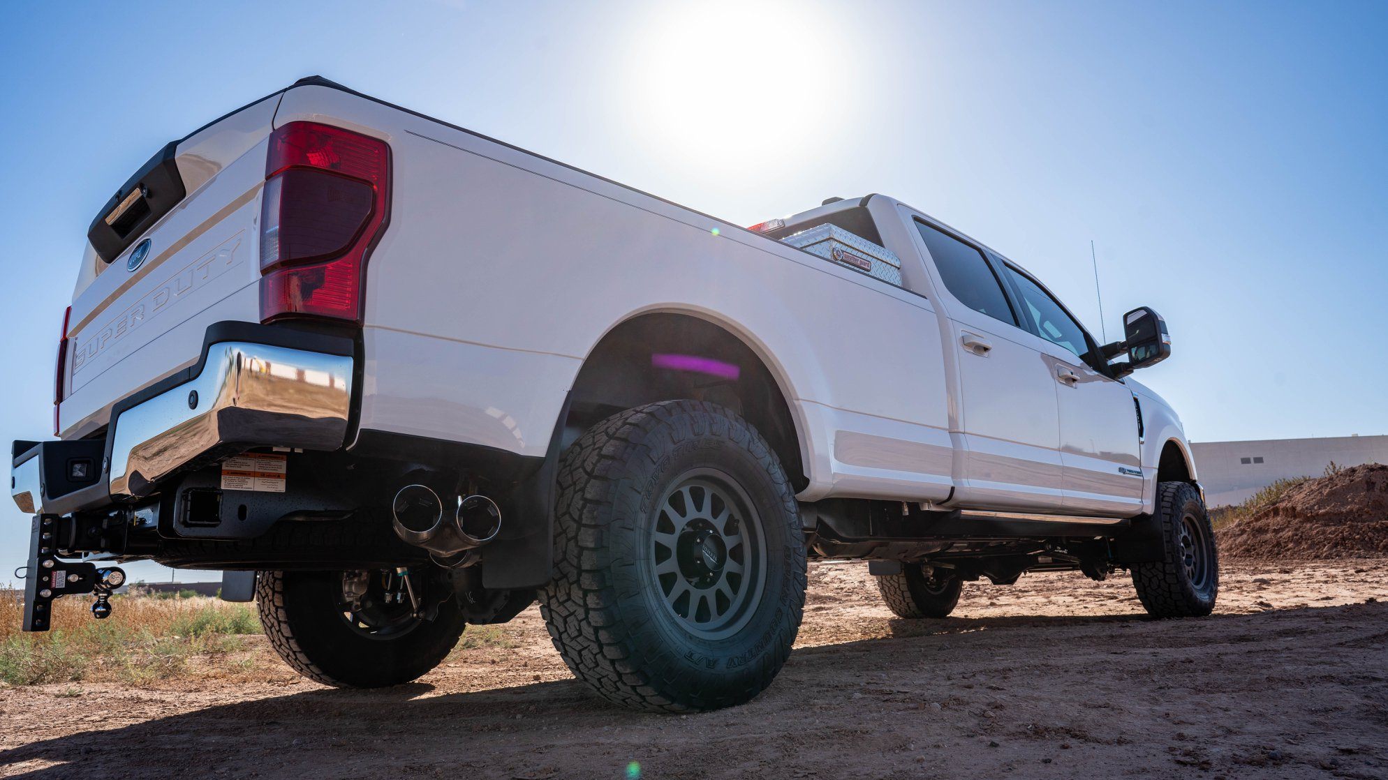 '17-22 Ford F250/350 Carli Suspension 2.5 Pintop System-2.5" Lift Display on Vehicle