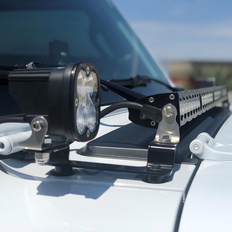 '18-22 Jeep JL Squadron Series & 40" S8 Cowl Mounting Kit Lighting Baja Designs close-up Display on Vehicle (Side View)