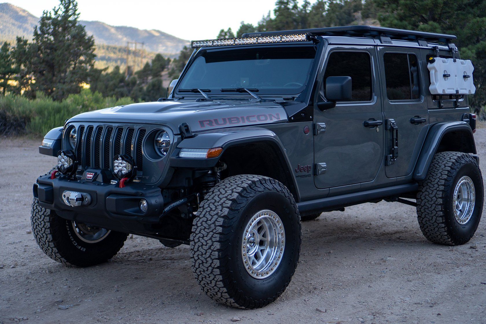 '18-23 Jeep JL Rubicon Steel Bumper Kit Lighting Baja Designs display on Vehicle