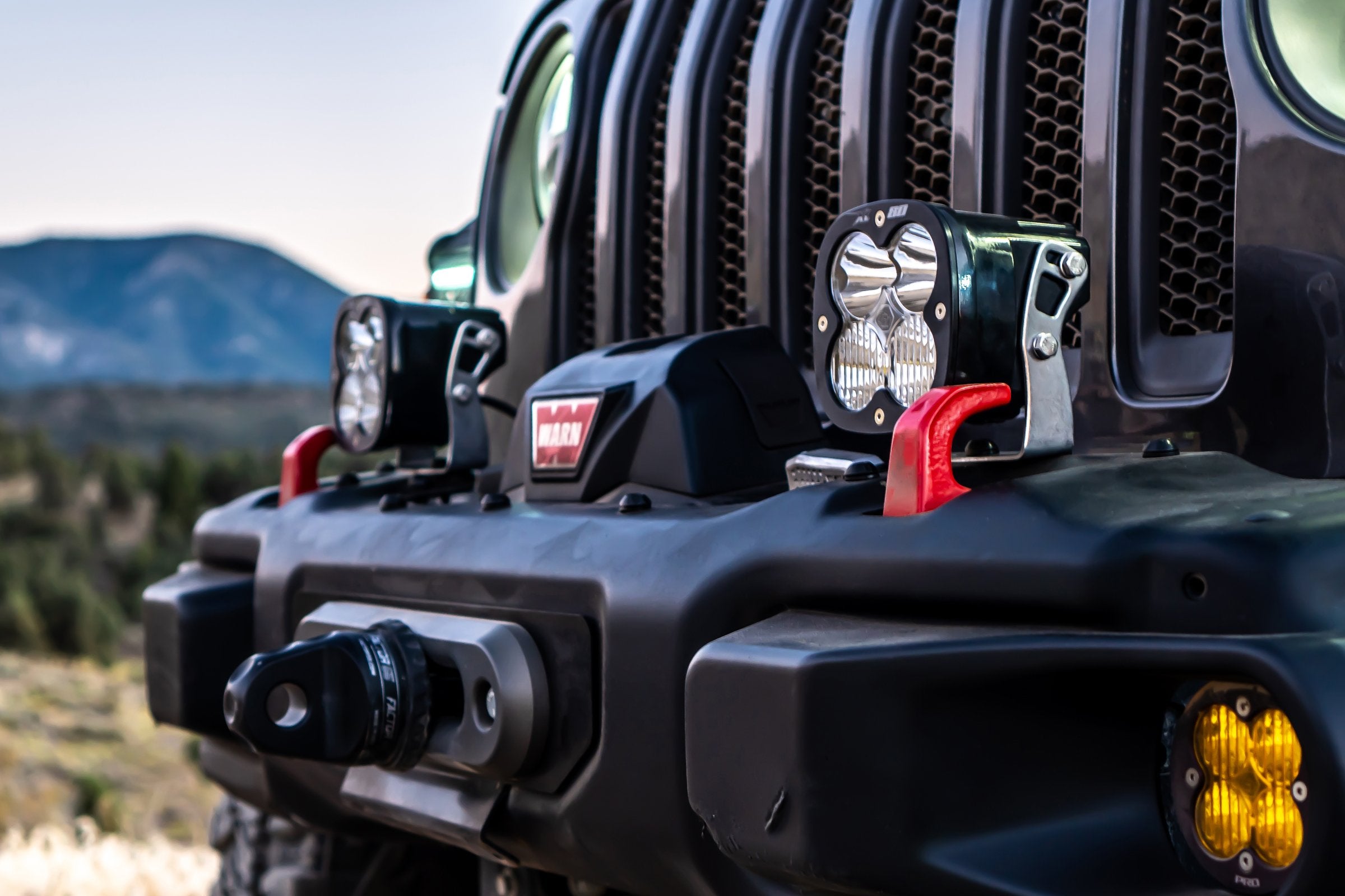 '18-23 Jeep JL Rubicon Steel Bumper Kit Lighting Baja Designs close-up Display on Vehicle