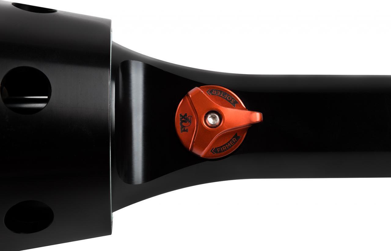 '19-20 Ford Raptor 3.0 Fox Live Valve Internal Bypass Reservoir Coilovers Close-up Display