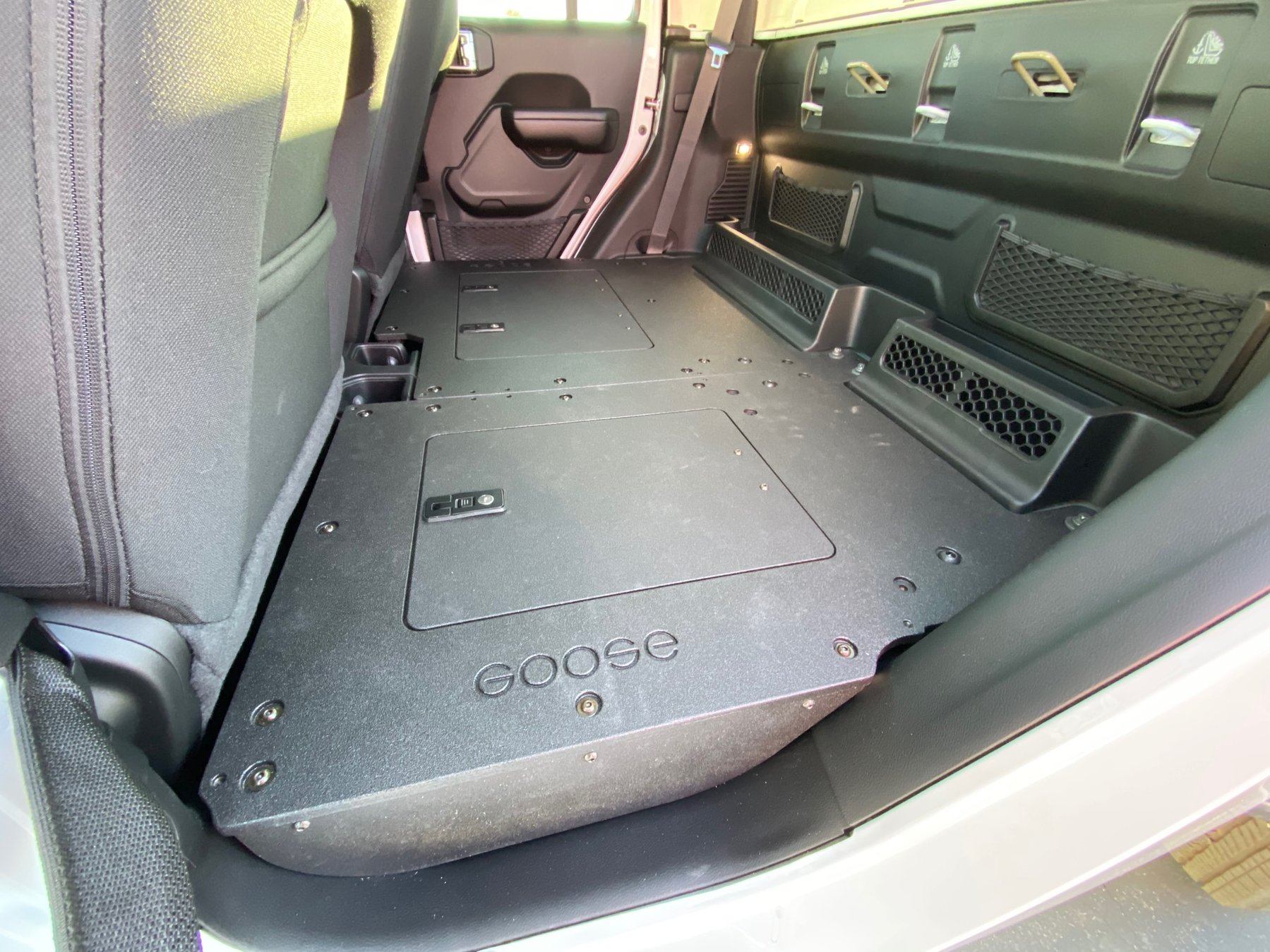 '19-23 Jeep JT 4 Door Goose Gear 2nd Row Seat Delete Plate System Display in vehicle