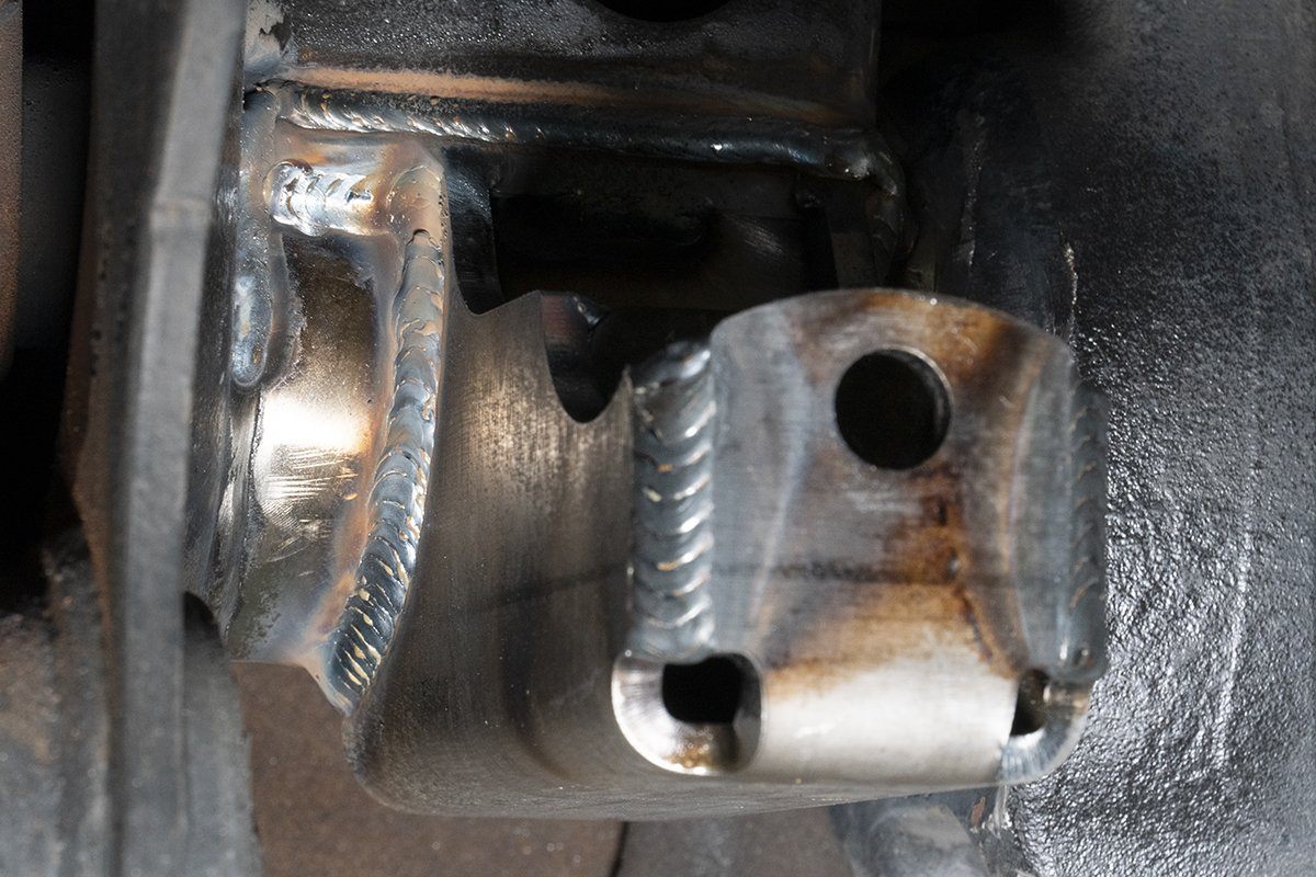 '19-24 Ram 2500 4x4 Hemi Carli 3.0 Dominator Suspension Kit Close-up Display on vehicle