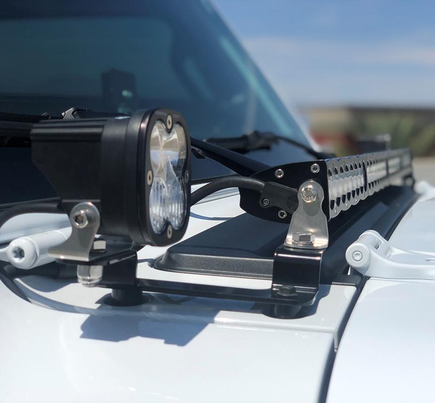 '20-22 Jeep Gladiator (JT) Squadron Series & 40" S8 Cowl Mounting Kit Lighting Baja Designs close-up Display on vehicle