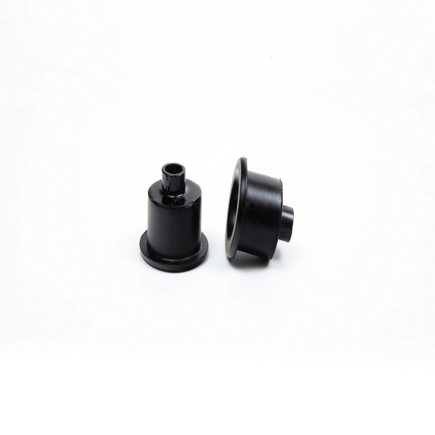 '95-04 Toyota Tacoma DuroBumps Front Differential Bracket Bushings Display of Included Parts