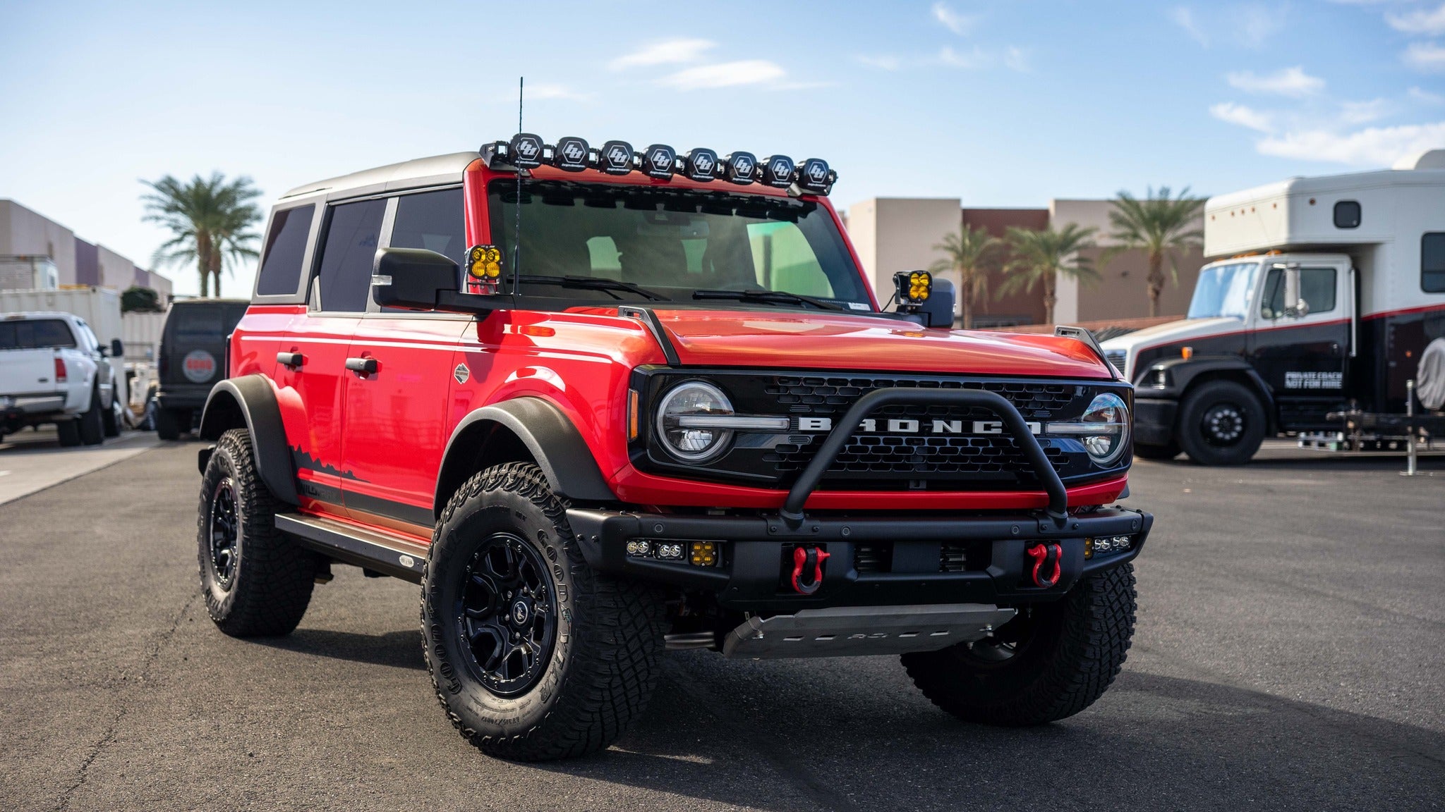 '21-23 Ford Bronco Baja Designs 8 XL Linkable Roof Bar Kit Lighting Baja Designs display on Vehicle