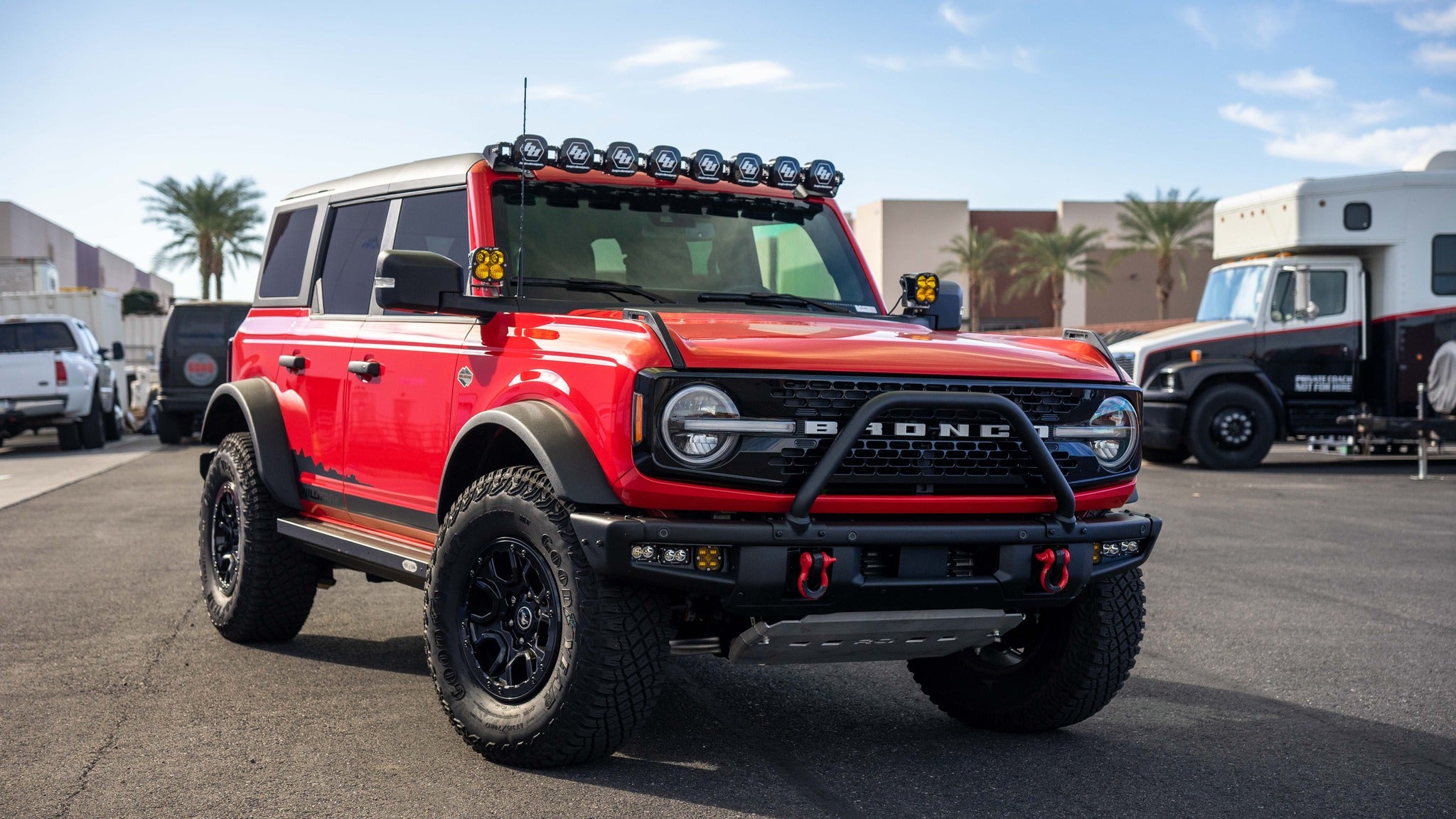 '21-23 Ford Bronco Baja Designs 8 XL Linkable Roof Bar Kit Lighting Baja Designs display