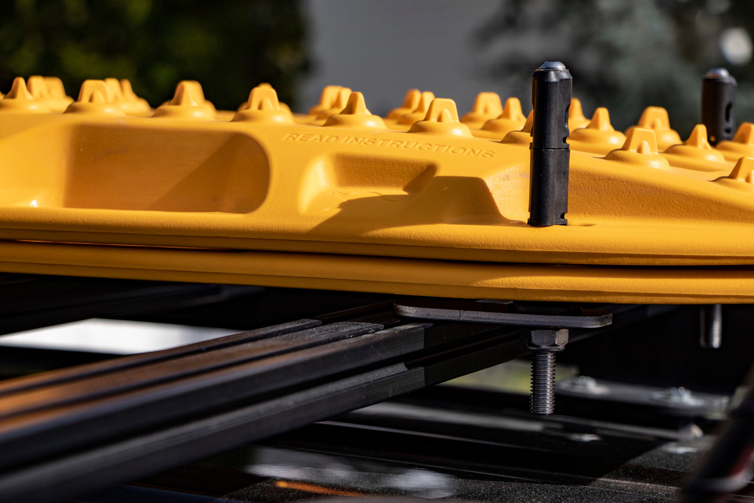 Maxtrax Universal Mount Prinsu Design close-up